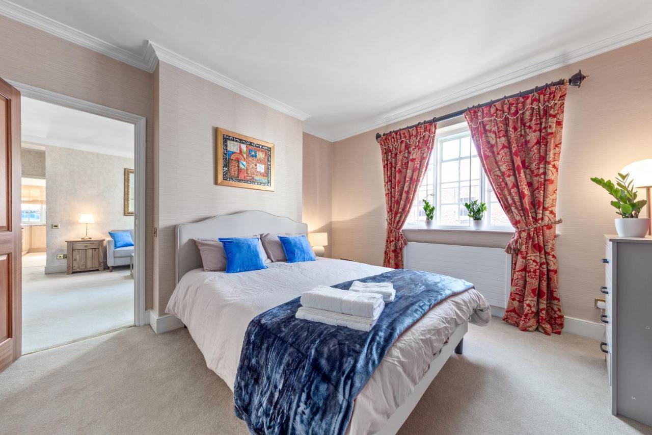 The Mayfair Large Snug 伦敦 外观 照片